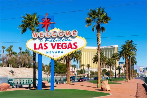 A Short History of Las Vegas: The Evolution of Sin City.